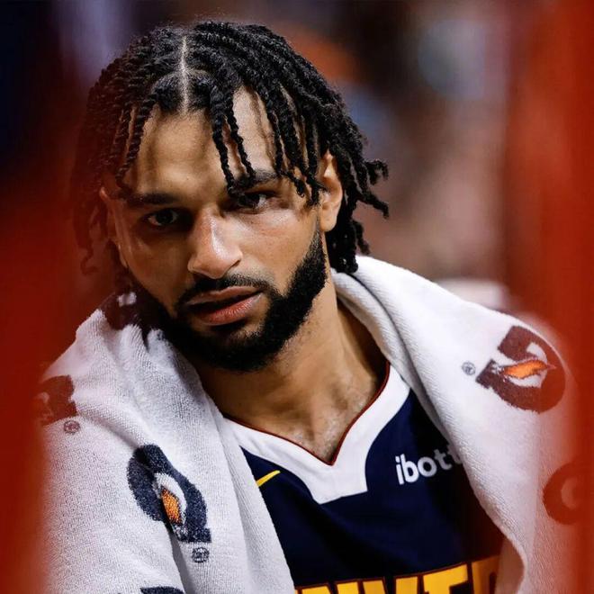 掘金逆转马刺穆雷下半场轰30分助队取胜