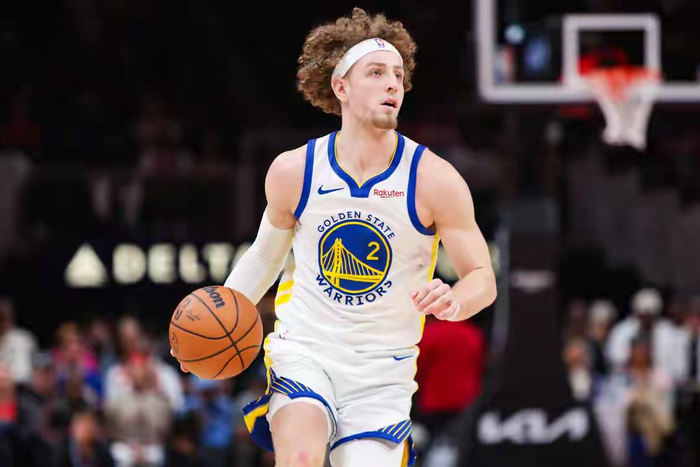 勇士高薪老将合同难兑现 下赛季或彻底摆烂