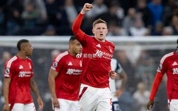 曼联曼城争夺托纳利引援战升级中场补强博弈