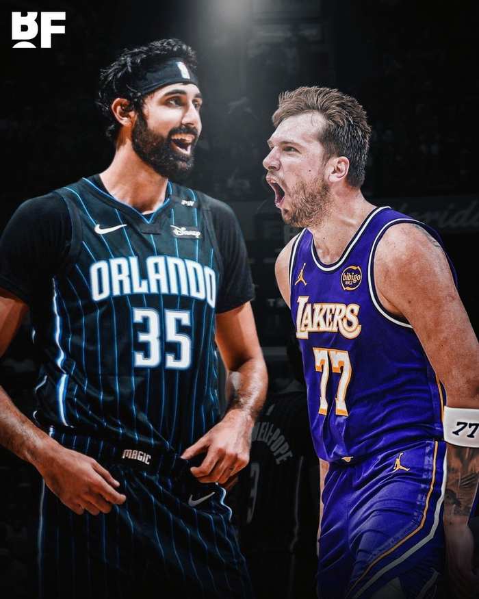 湖人9连胜期间球员高尔夫团建 詹姆斯父子合影引