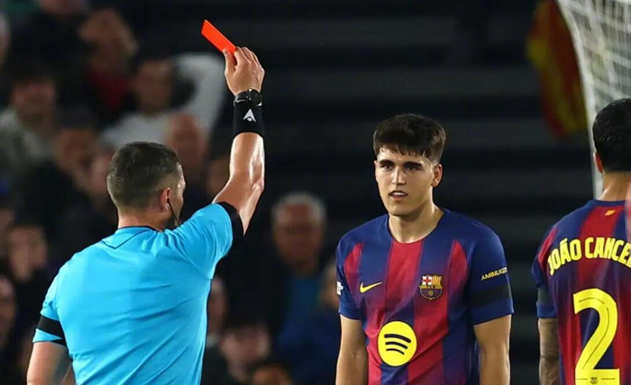 巴萨拟向欧足联抗议欧冠判罚不公 科瓦奇争议判